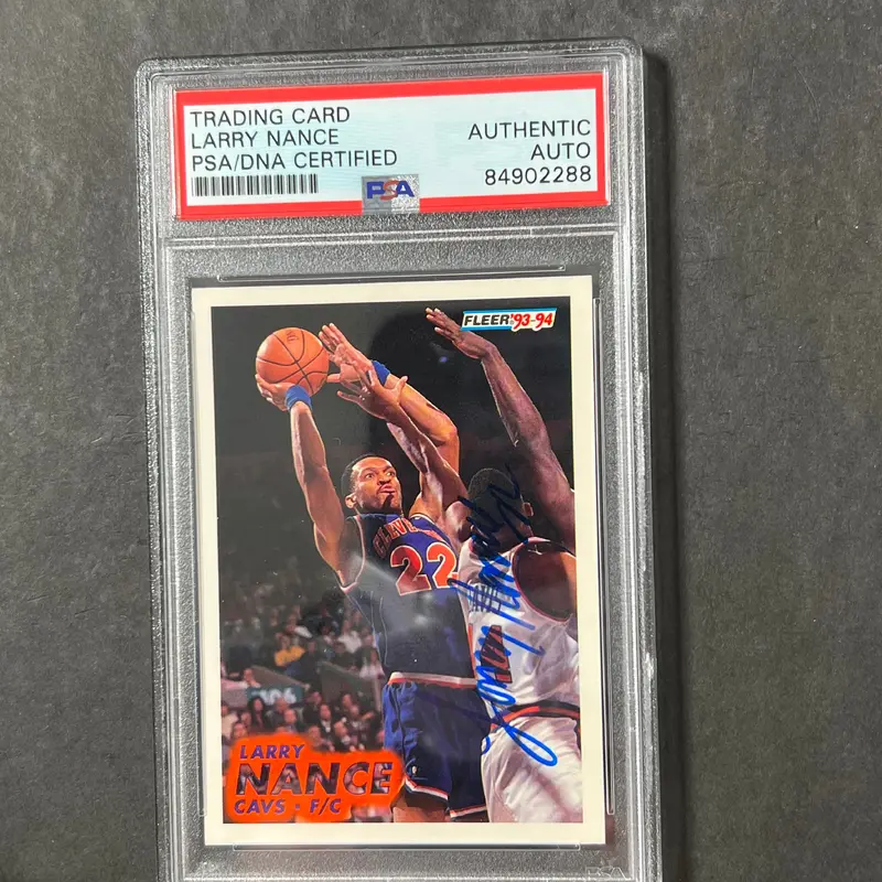 1993-94 Fleer #38 Larry Nance Signed Card AUTO PSA Slabbed Cavaliers