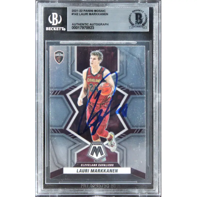 Cavaliers Lauri Markkanen Signed 2021 Panini Mosaic #142 Card BAS Slabbed
