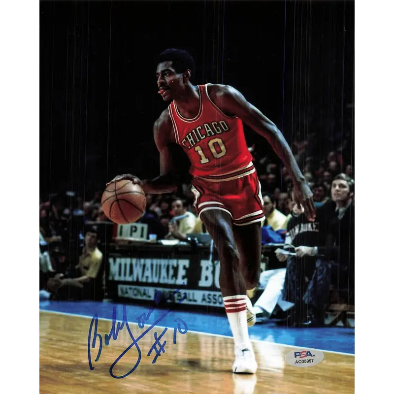 BOB LOVE signed 8x10 photo PSA/DNA Chicago Bulls Autographed