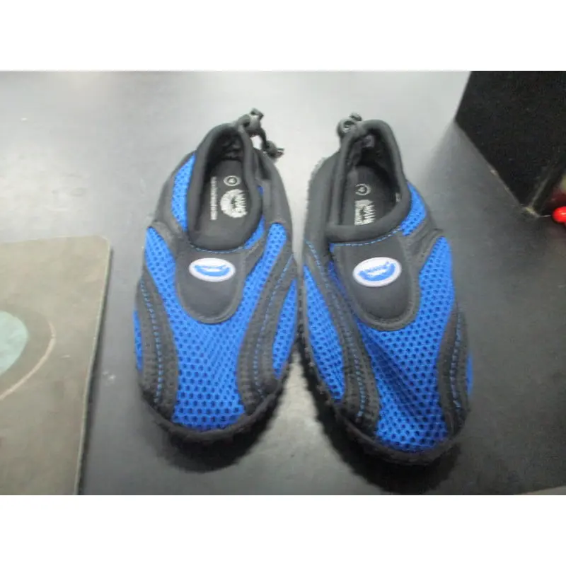 Used Wave Size 4 Water Shoes