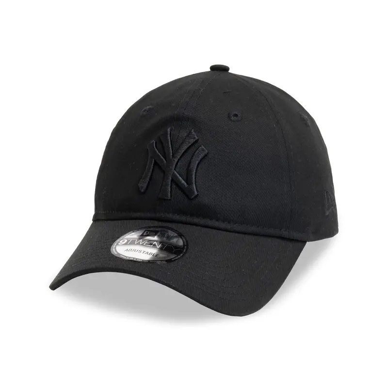 New Era Casual Classic 9TWENTY Cap New York Yankees - Washed Black On Black