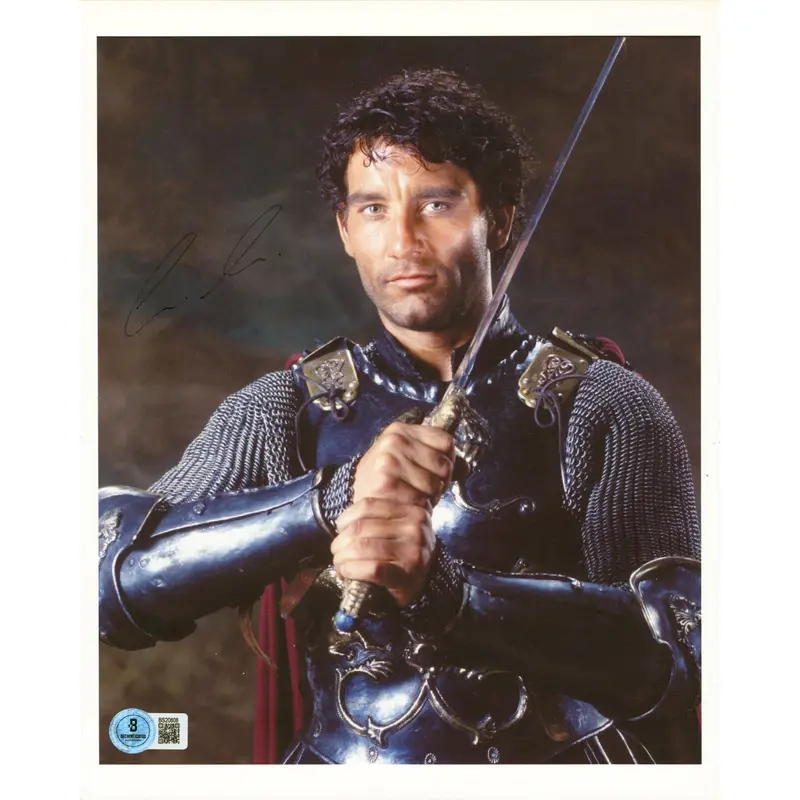 Clive Owen King Arthur Authentic Signed 8.5x11 Vertical Photo BAS #BS20808