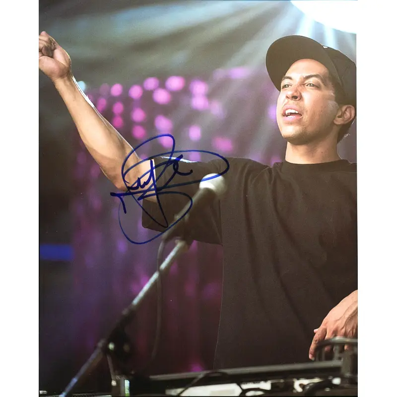 Neil Brown Jr. Straight Outta Compton Authentic Signed 8X10 Photo PSA #AB83411