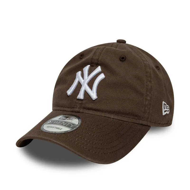 New York Yankees MLB Dark Brown 9TWENTY Adjustable Cap