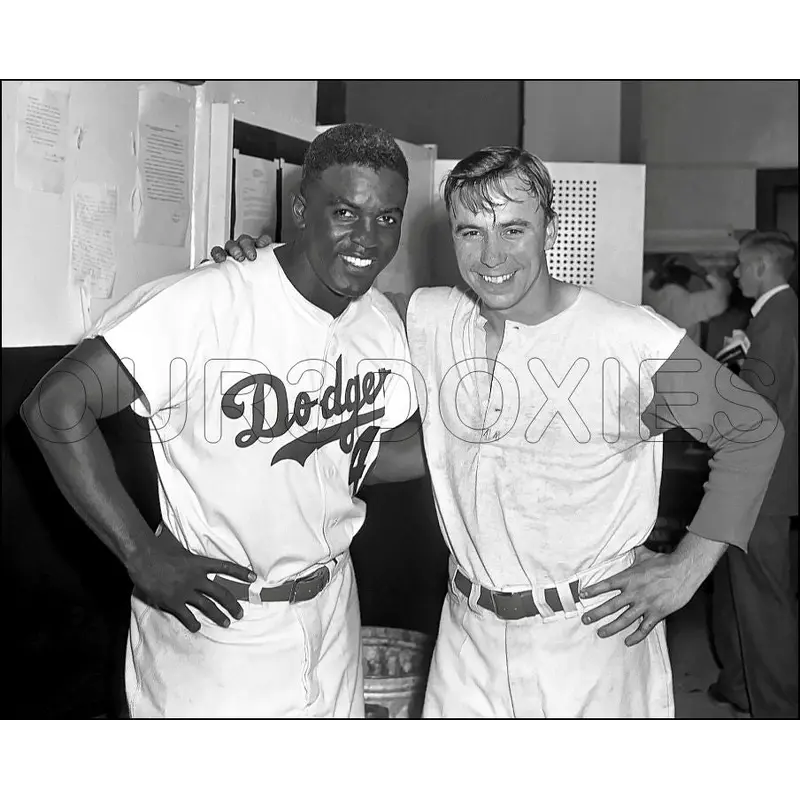 Jackie Robinson Pee Wee Reese 8X10 Photo - Brooklyn Dodgers - 11981