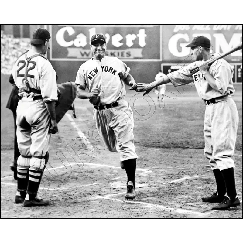 Lou Gehrig 8X10 Photo - 1937 New York Yankees - 357