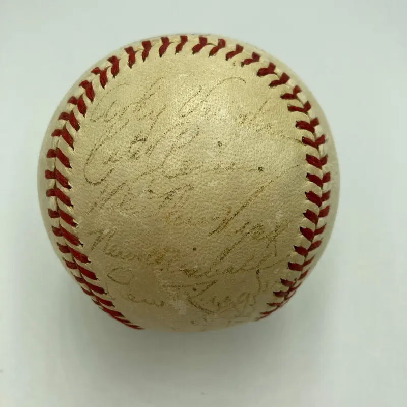 Arky Vaughan 1942 Brooklyn Dodgers Team Signed NL Baseball Beckett COA
