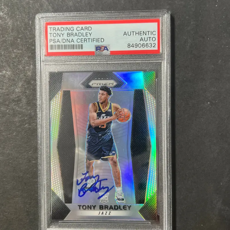 2017-18 Panini Prizim #118 Tony Bradley Signed Card AUTO PSA Slabbed RC Jazz