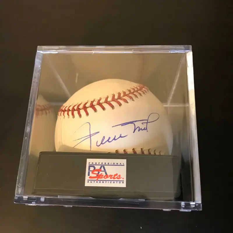 Willie Mays Signed Autographed Major League Baseball PSA DNA COA GRADED MINT 9