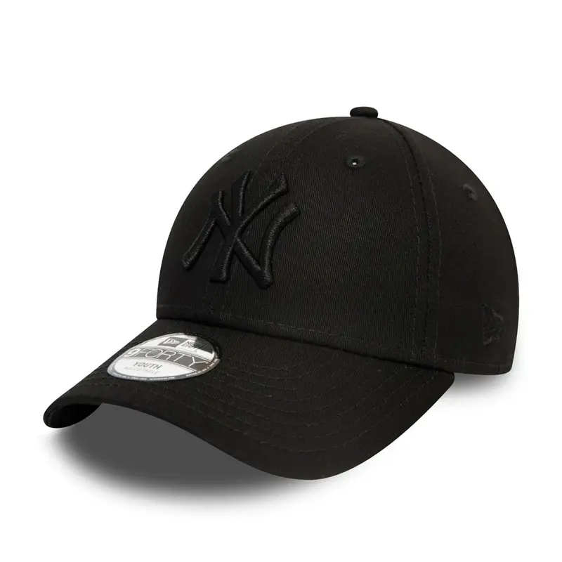 New York Yankees Essential Kids Black On Black 9FORTY Cap