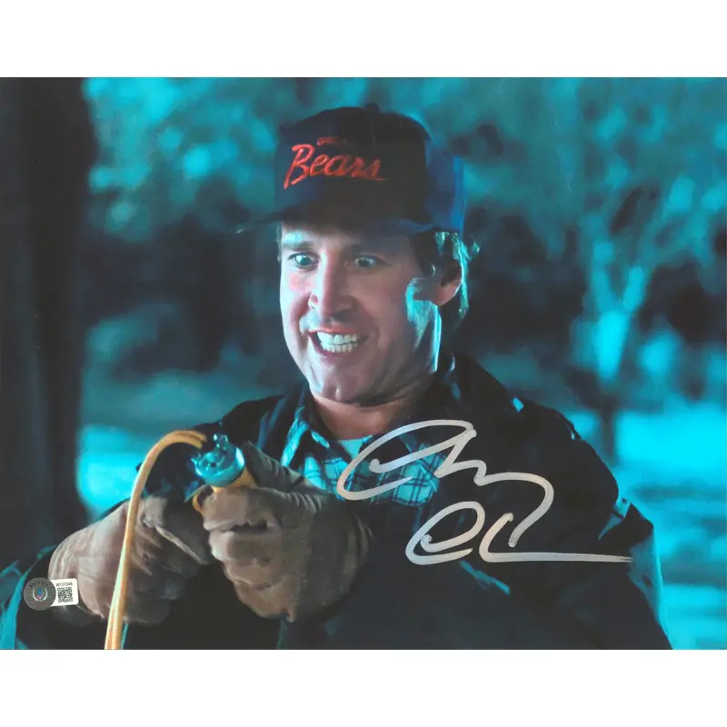 Chevy Chase Christmas Vacation Signed 11x14 Fighting Plug Photo BAS Witnessed