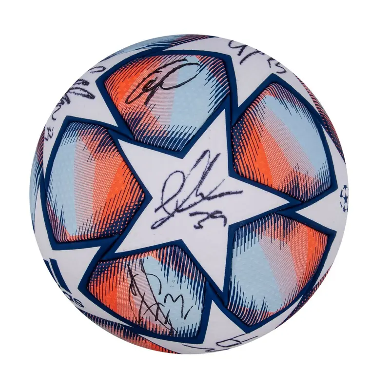2020-21 Manchester United FC Team Signed Soccer Ball With Beckett COA