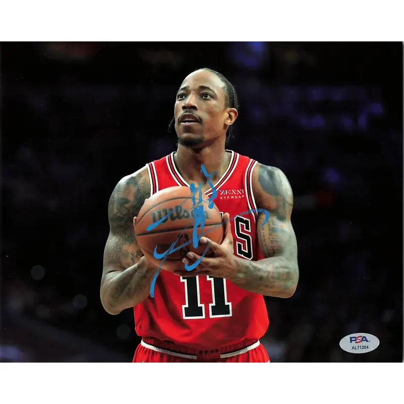 DEMAR DEROZAN signed 8x10 Photo PSA/DNA Chicago Bulls