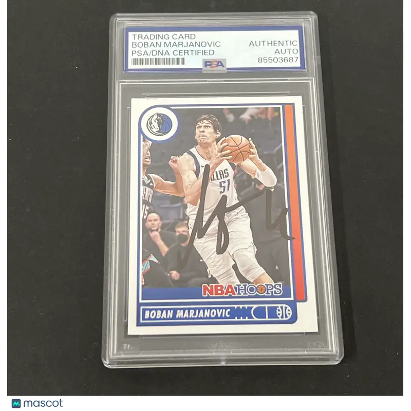 2021-22 Panini NBA Hoops #122 Boban Marjanovic signed card PSA