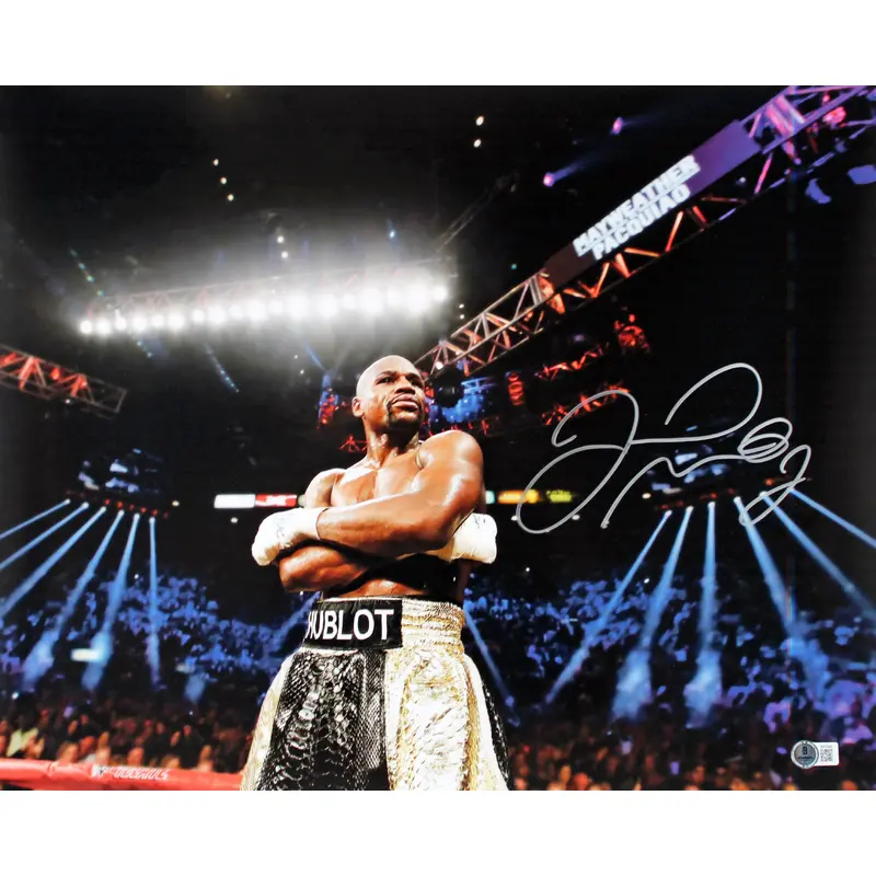 Floyd Mayweather Authentic Signed 16x20 Horizontal Photo w/ Arms Crossed BAS
